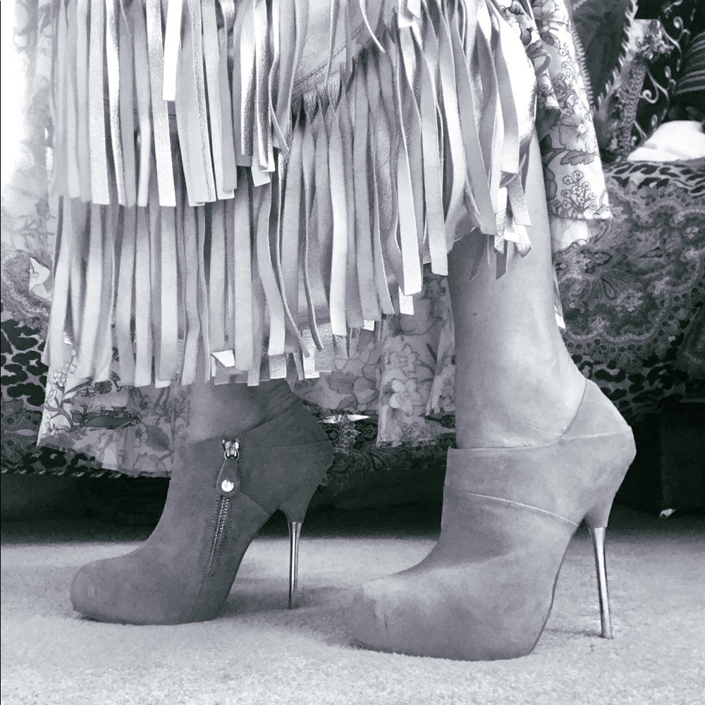 Obsession Rules Platform Booties - image 7